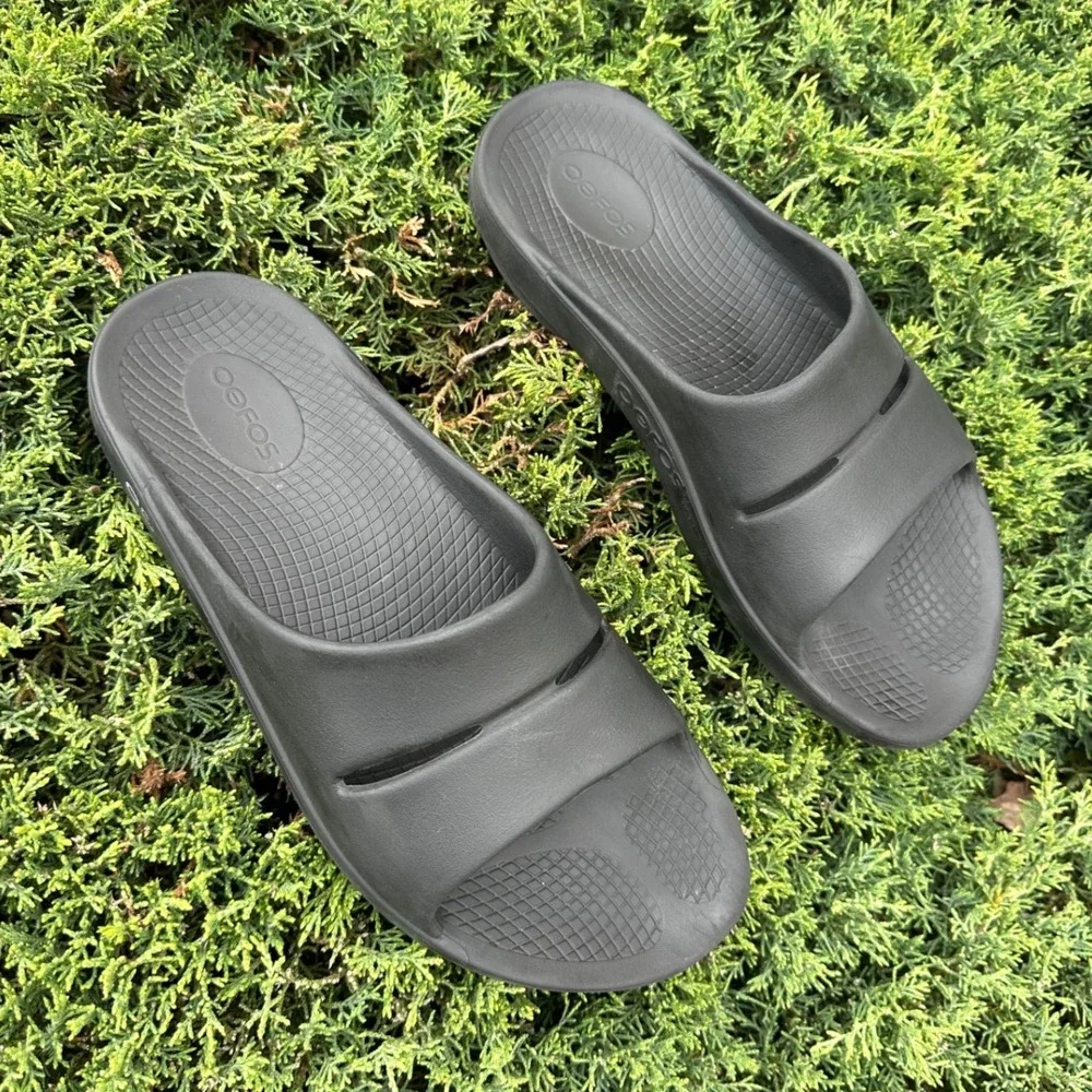 OOFOS OOahh Recovery Slide Sandals Unisex Size M9 W11 Black